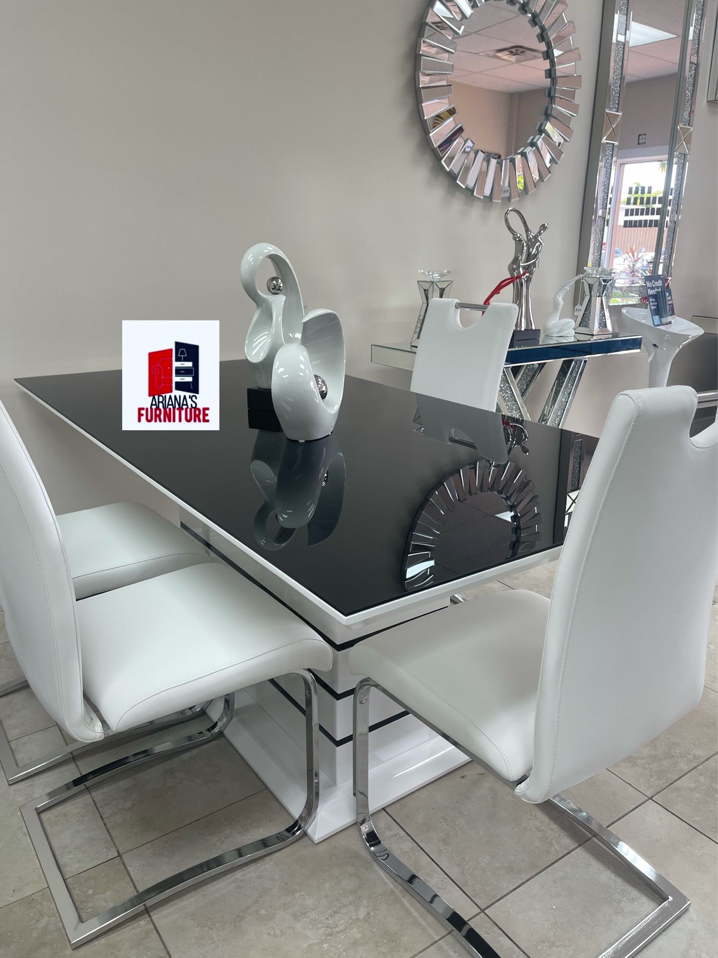 New Dining Table Set 71x35