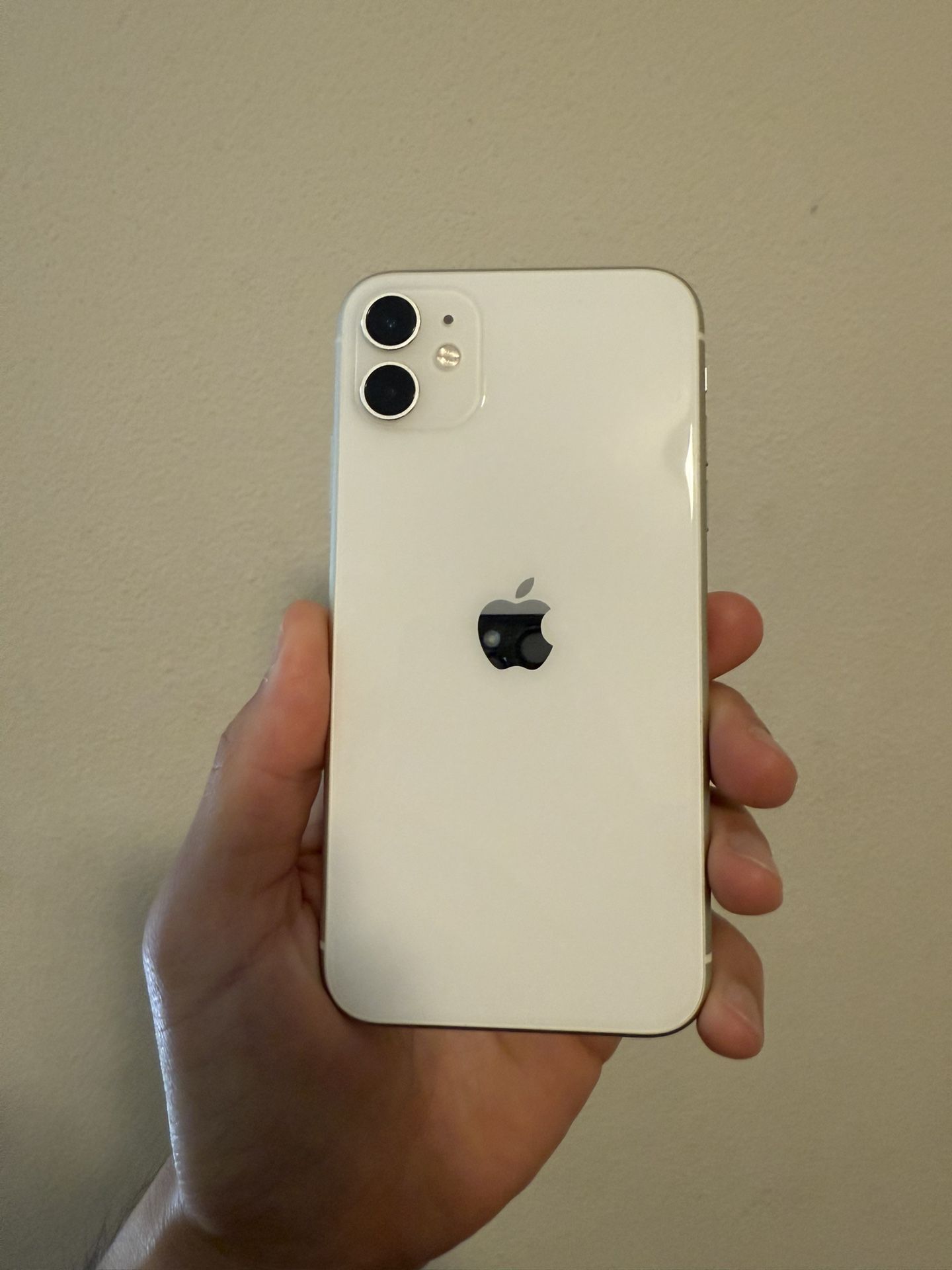 iPhone 11 Unlocked 64Gb