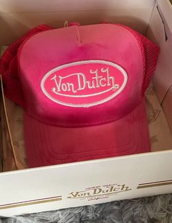 Von Dutch hat