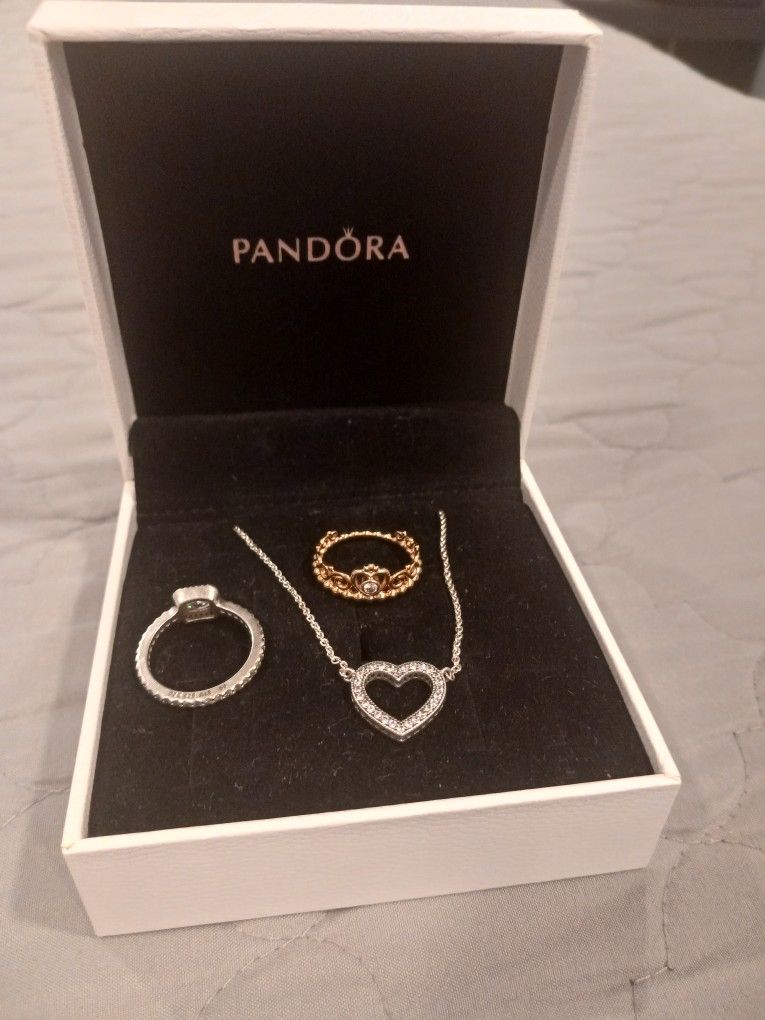 BRAND NEW PANDORA RING'S  & HEART NECKLACE ALE 9.25 & SIZE 7-7.5........😁😊😍