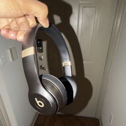 Beats Solo 4