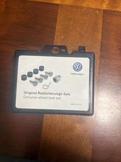 Volkswagen wheel lock set