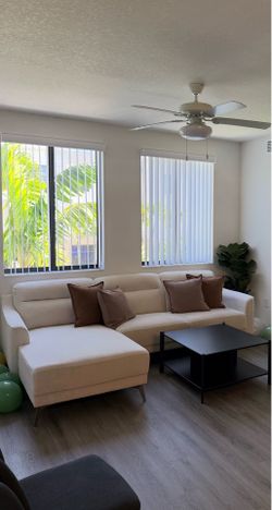 SOFÁ BEIGE L ASHLEY FURNITURE