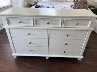 Coaster Dresser