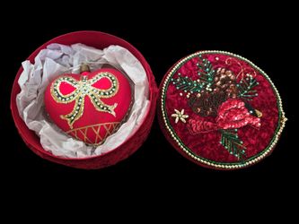 Christmas Heart Ornament w/ box