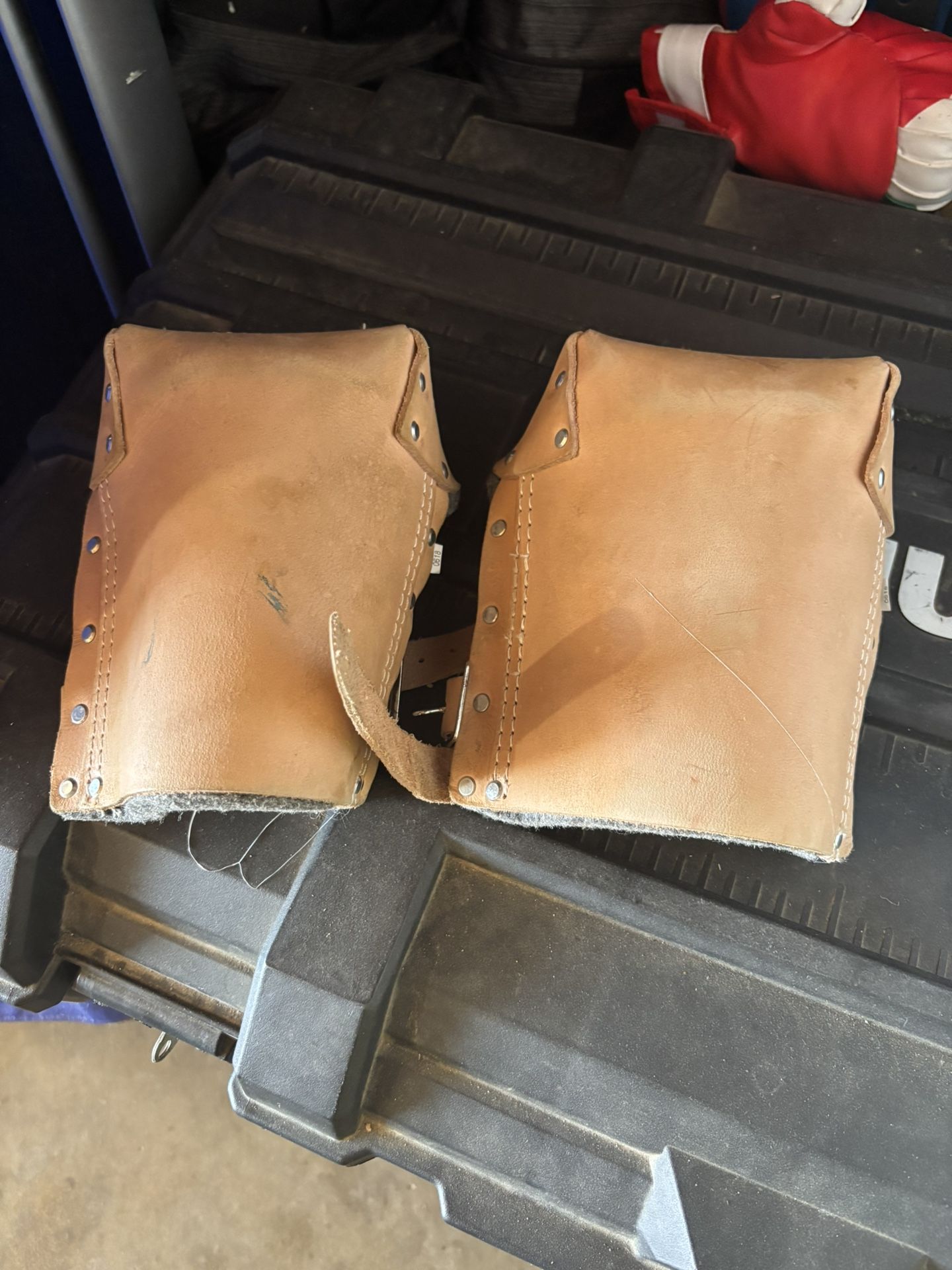 Cover Knee Tools