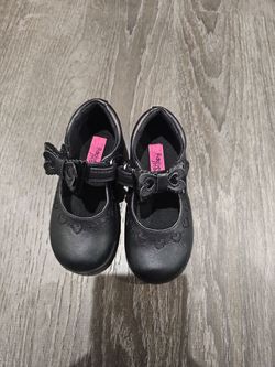 Girls size 8M shoes