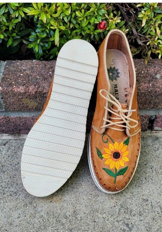 Size 8 Women's Huarache Artesenal Mexicano Mexican sandals Multiple Designs
