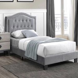 Twin Size Button Platform Bed With Orthopedic Mattress 