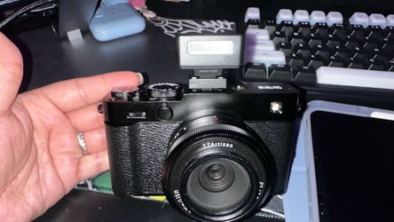 Fujifilm X-E5 (near mint)