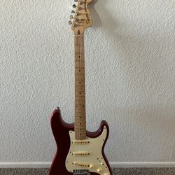Fender Squire Stratocaster Electric Guitar Candy Apple Red 