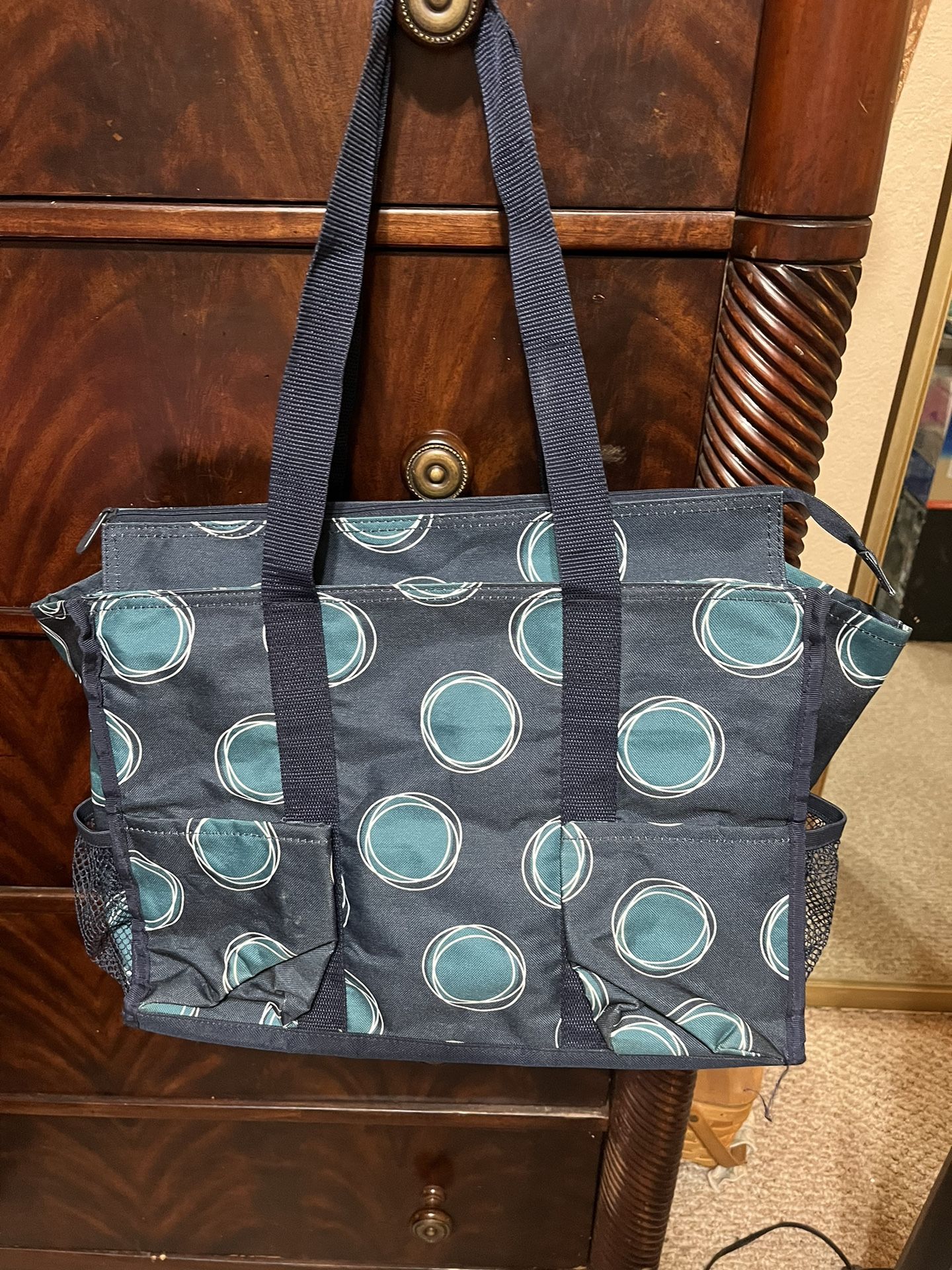 Thirty-one Bags And Totes (read description)