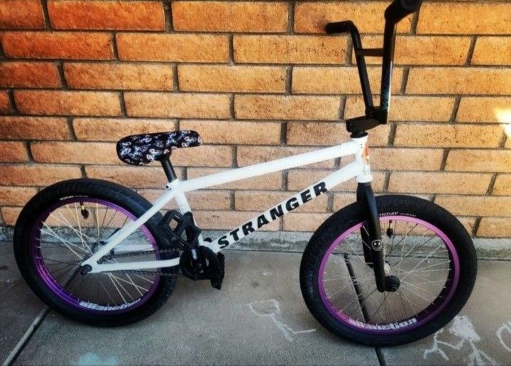 20" Stranger Crux Like New