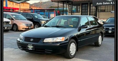 2000 Toyota Camry