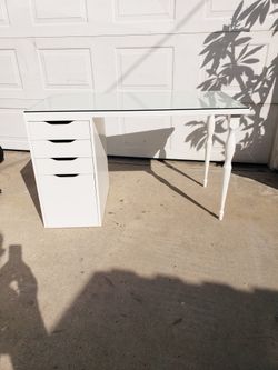 Ikea Desk With Glass Top 