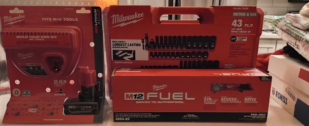 3 Piece Combo New Never Been Opened Tool Charger And Socket Shockwave Set