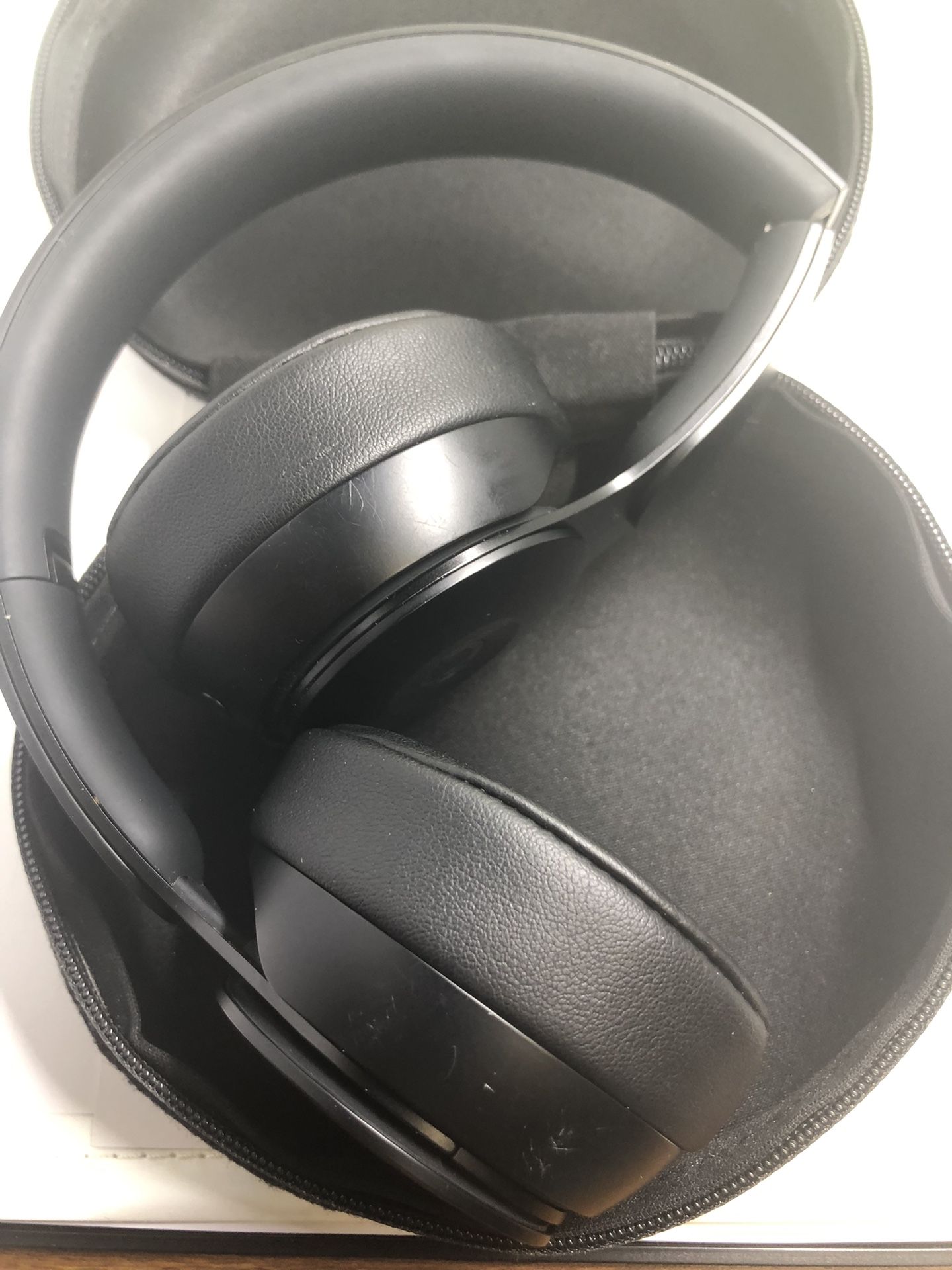 Beats Solo Pro Wireless Noise Cancelling On-Ear Headphones 