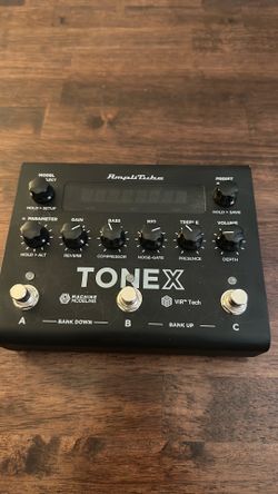 IK Multimedia AmpliTube ToneX Pedal
