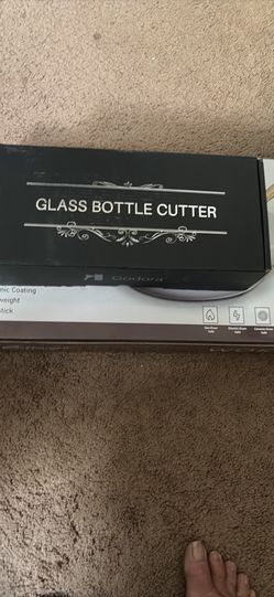 Gadora Glass Bottle Cutter. New in box.