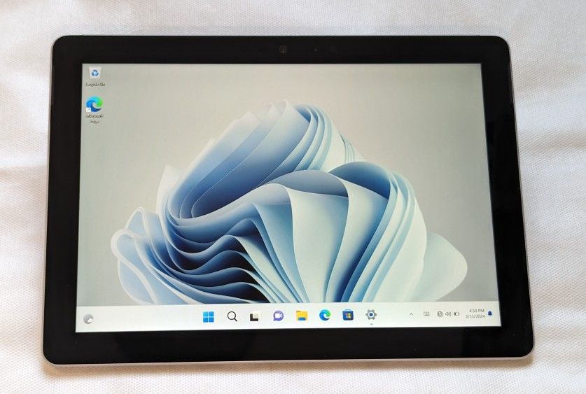 VERY NICE MICROSOFT SURFACE GO WINDOWS 11 TABLET 10.5 128GB STORAGE