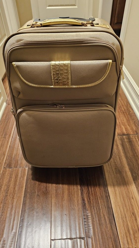 Matching Travel Luggage Set