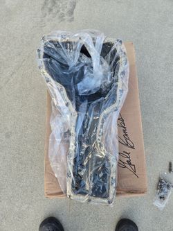 2017 GMC Sierra 2500 HD L5P OEM Oil pan