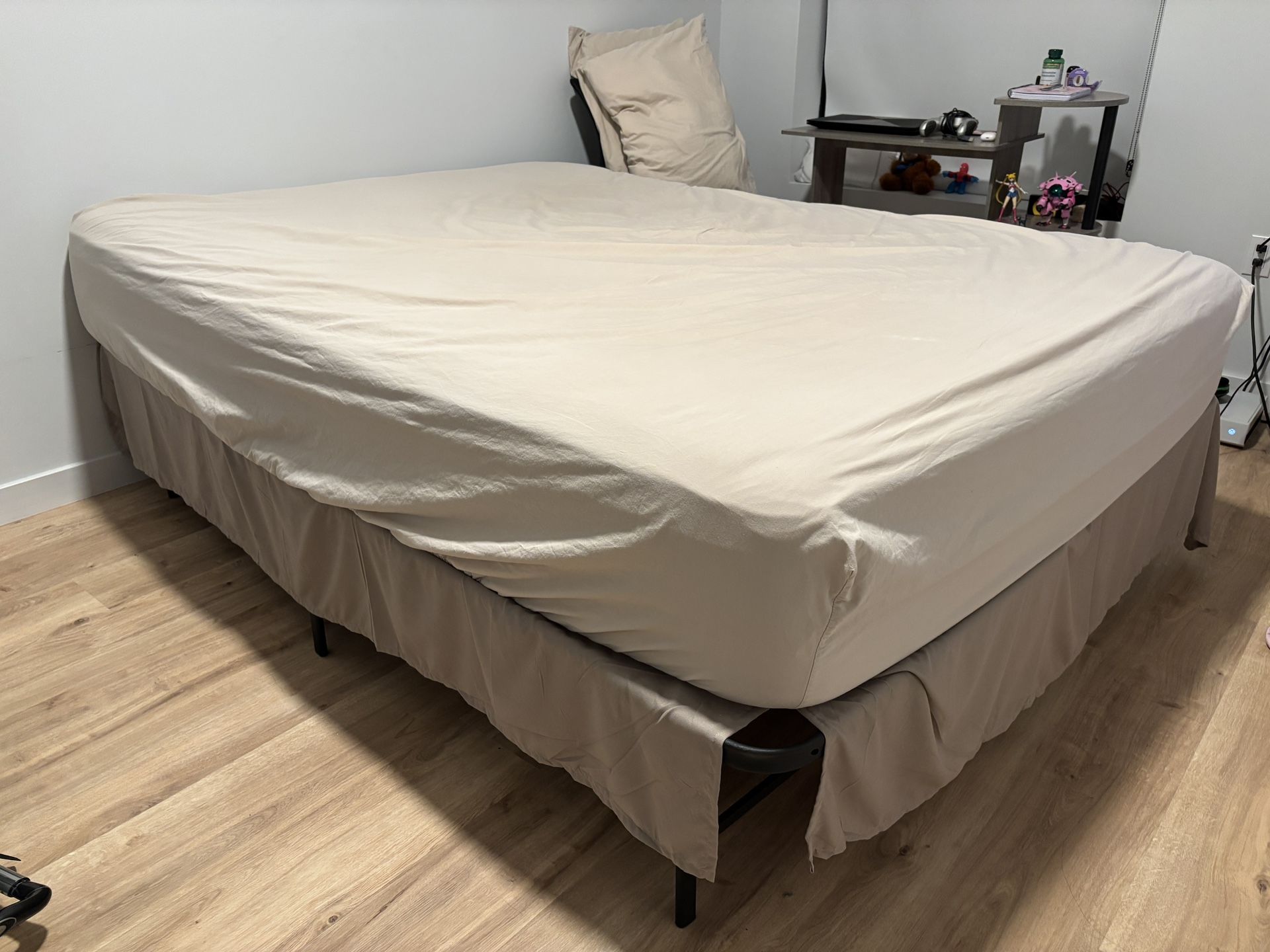 Queen Bed And Frame