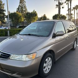 2003 Honda Oddesey 2 Sliding Door , Clean Title,