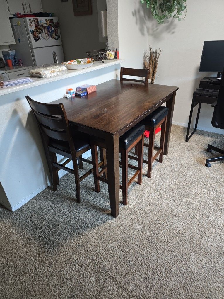 Dining Table And Chairs For Sale