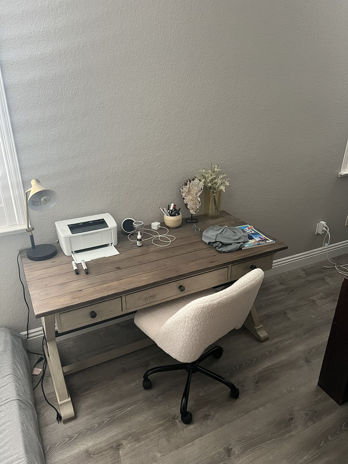 Large RC Willey Desk for Sale in Las Vegas, NV OfferUp