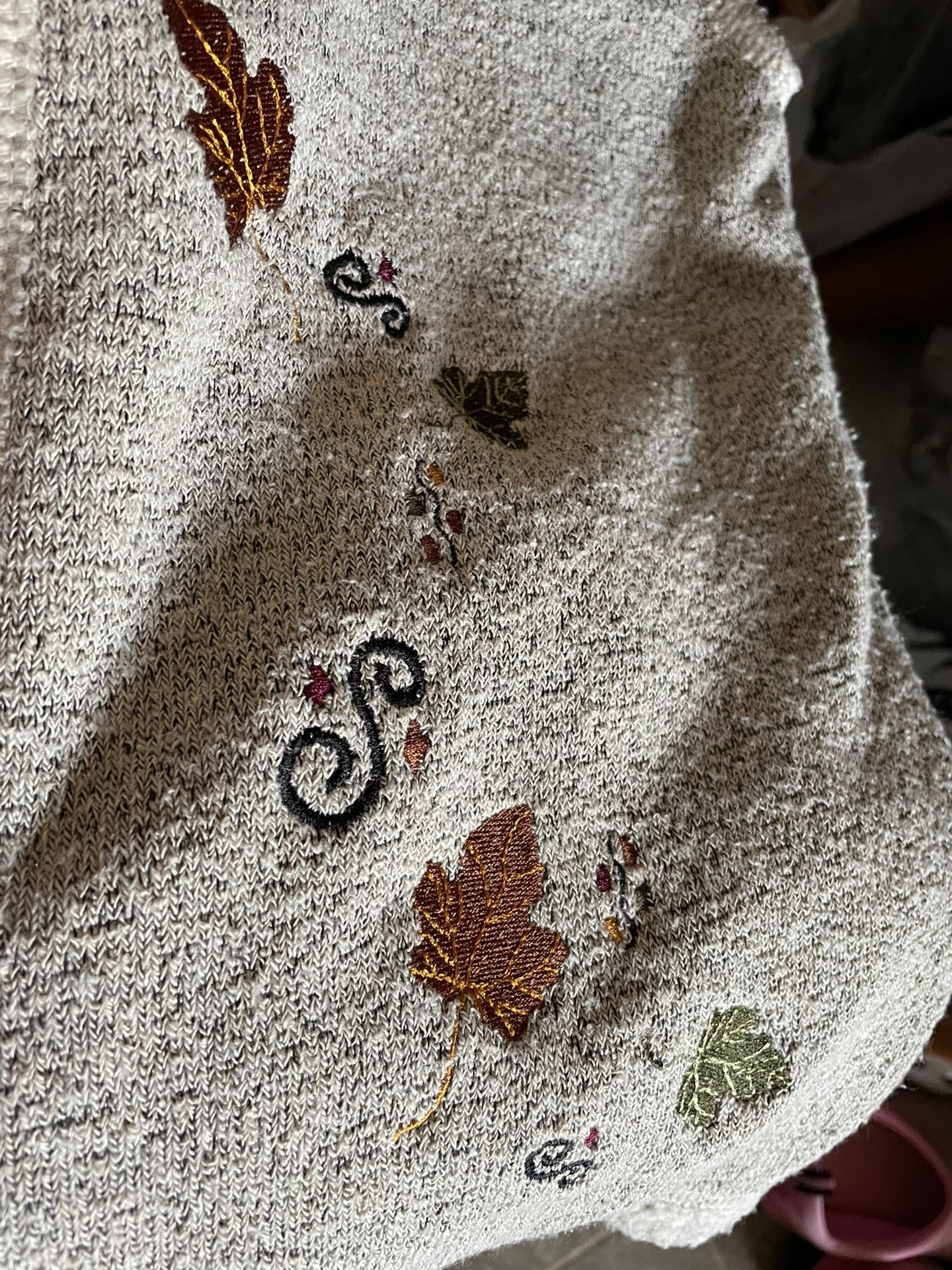 Women’s Pretty Fall Vest Leaves Design . Very Nice