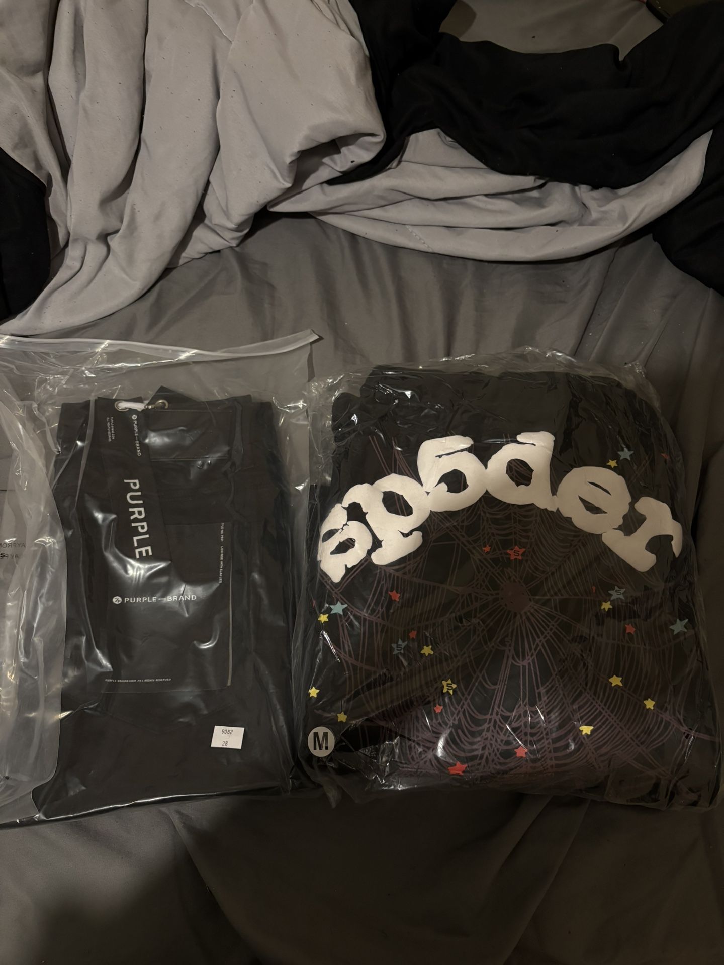 Brand New Authentic Black Sp5der Hoodie (medium)