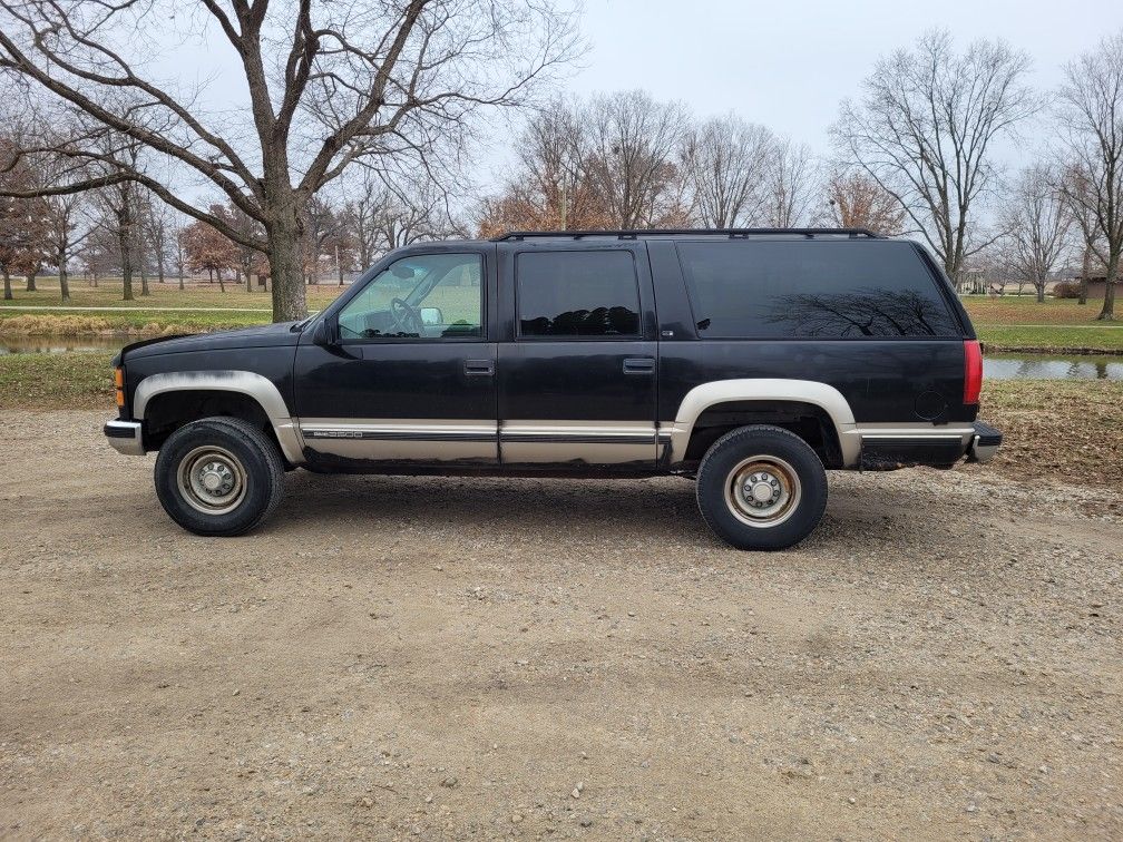 1998 GMC Suburban