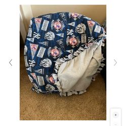 Yankees Blankets And Shirt See Description For Pricing