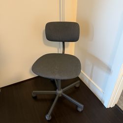 IKEA BLECKBERGET Swivel Chair