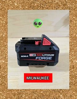 Milwaukee M18 FORGE 8.0 battery inverter charger Inflater