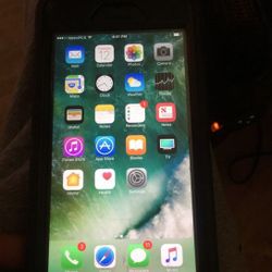 iPhone 6+ gold 64 gb unlocked and works with any phone carrier