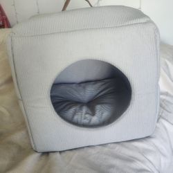 Cat Sleeping Cube