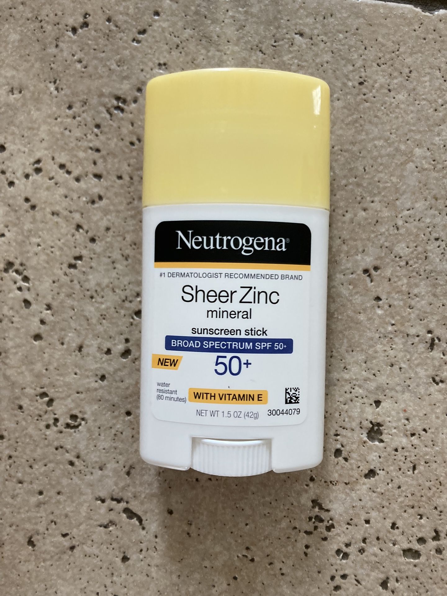 NWT Neutrogena Sheer Zinc Mineral Sunscreen Stick 