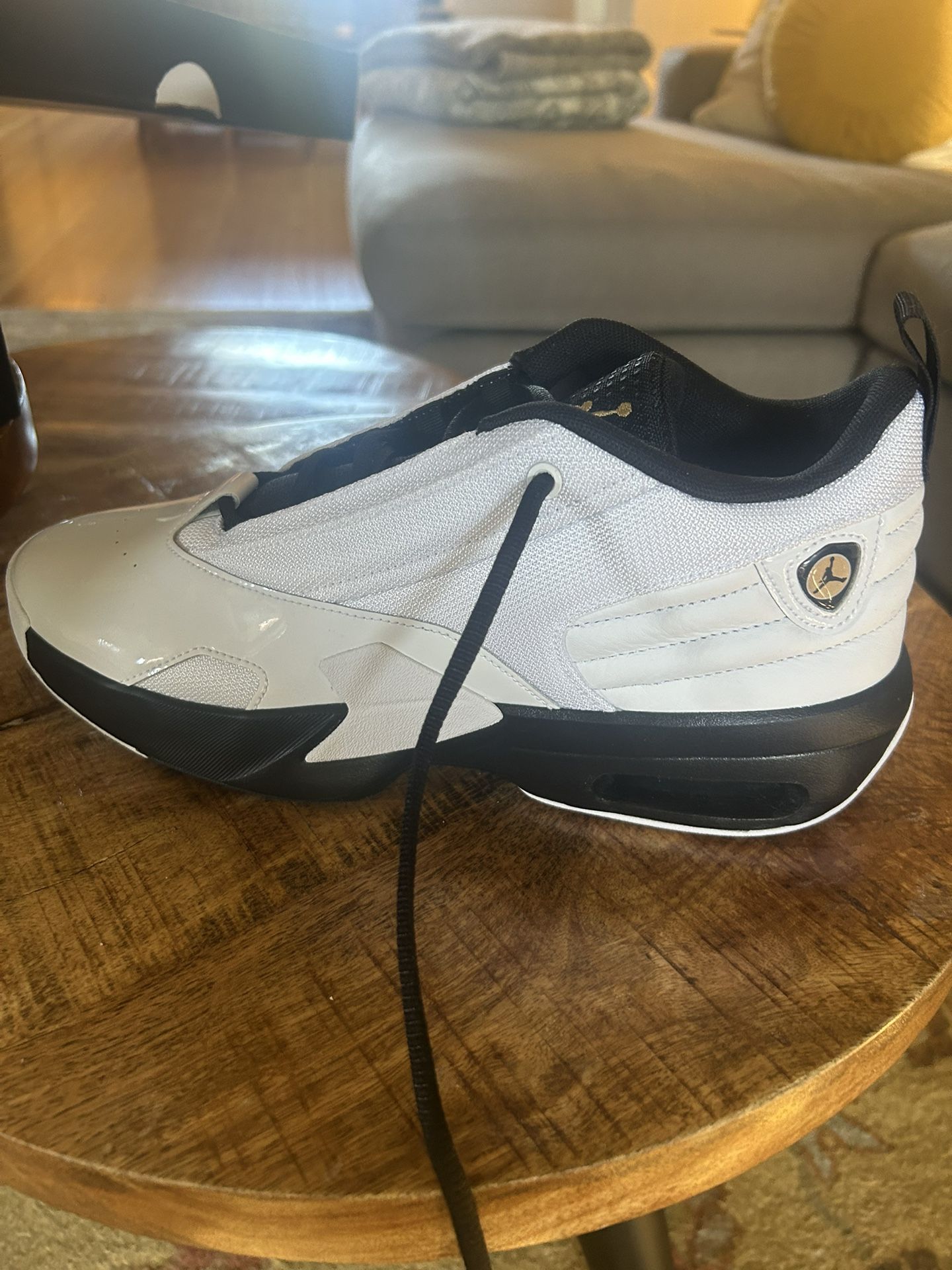 New! Jordan Max Aura 6