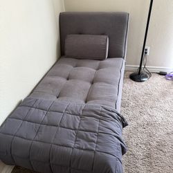 Comfy Convertible Lounge Chair / Sleeper