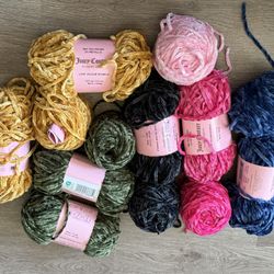 Juicy Couture Luxe Velour Sparkle Yarn