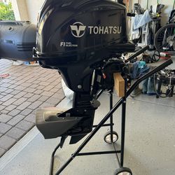Tohatsu 20hp Boat Motor - Like New! 
