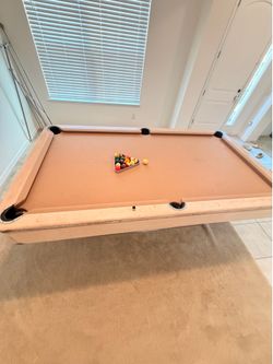 Pool table 8ft long