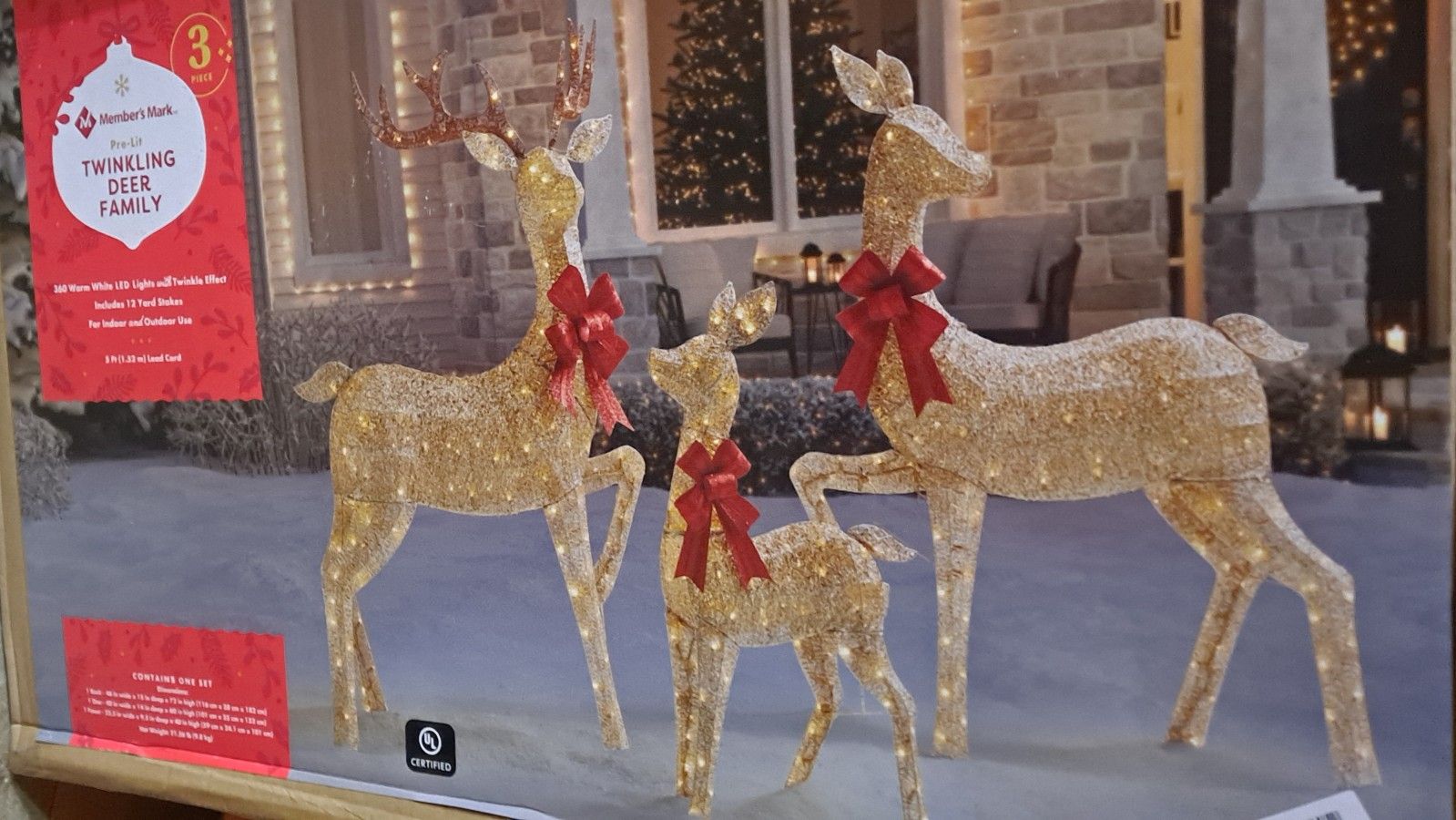 Twinkling Reindeer