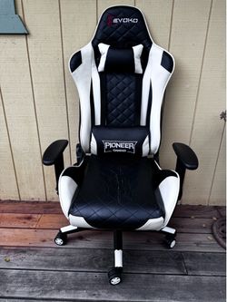 Devoko Gaming Chair