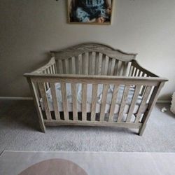 Baby Crib Unused 