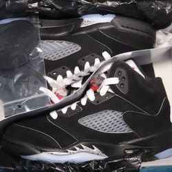 Jordan 5’s metalic