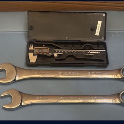 Husky Tools Two wrenches and one Caliper