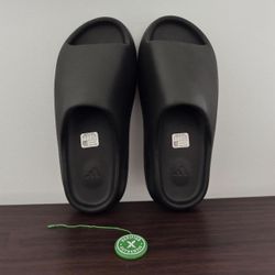 Brand New Yeezy Slides 